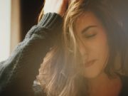 O femeie trăiește groaza oricărei neveste: ”După 22 de ani de căsnicie am aflat că soțul mă înșală. Mă simt umilită.Când am aflat…”