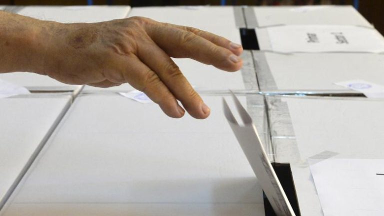 Surse: Guvernul ia în calcul amânarea alegerilor locale până în septembrie. Parlamentare anticipate tot în septembrie