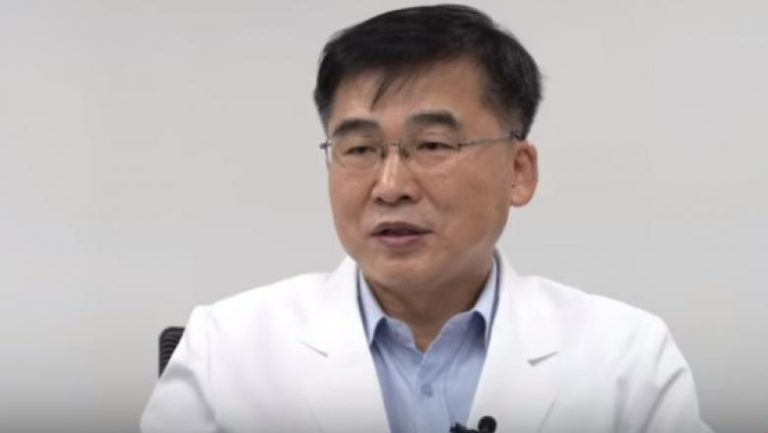 Coronavirus. Da, te poți infecta din aer, în anumite condiții; masca – obligatorie. Trei scenarii pentru sfârșitul crizei