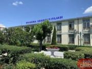 O doljeanca aflata în izolare la domiciliu a murit. Se afla în casa cu familia. Un nepot de-al femeii se întorsese de curând din Germania. Urmează sa se stabilească cauza decesului