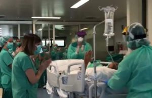 Şofer român de TIR infectat cu coronavirus, salvat și scos de la Terapie Intensivă în aplauzele medicilor