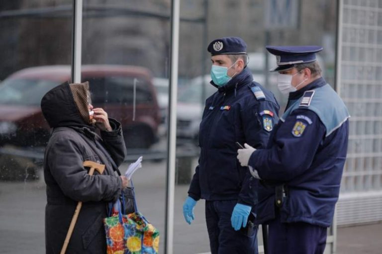 Declaraţiile pe propria răspundere, la vânzare cu 1 leu bucata: „Nu putem face speculă pe vremurile astea, e inadmisibil”