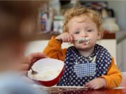 În ce situații se acordă zile libere plătite părinților ca să stea acasă cu copiii, în timpul epidemiei de coronavirus