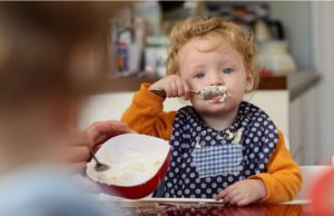 În ce situații se acordă zile libere plătite părinților ca să stea acasă cu copiii, în timpul epidemiei de coronavirus