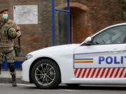 Locuitori din Ţăndărei, păziţi cu armata ca să nu iasă din case. Autorităţile cer ca orașul să intre în carantină