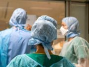 72 de cadre medicale de la Spitalul Sf. Ioan sunt la izolare, o pacientă din secţia lor confirmată cu coronavirus