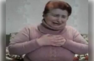 De frica răzbunării, o femeie cu coronavirus şi-a cerut scuze în genunchi de la oamenii pe care i-a infectat