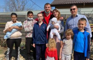 Tânărul din Iași a izbucnit în plâns, după ce s-a mutat în casa cumpărată de Cătălin Moroșanu