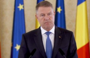 Klaus Iohannis, mesaj pentru români în Vinerea Mare: „Vă rog să faceţi acest sacrificiu acum. Staţi acasă!”