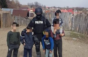 Marian Godină, după scenele violente filmate la Săcele: „Să patrulezi acolo cu geamurile deschise e ca și cum ai accepta să-ți iei o piatră în față”