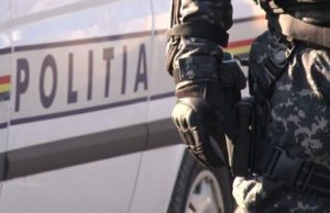 Bărbat împușcat de polițiști pe stradă, la Bolintin Vale, după ce i-a atacat cu cuțitul