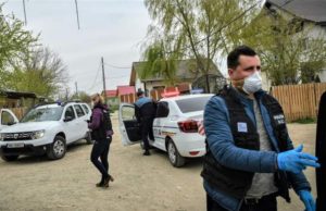 Polițiști atacați cu pietre și amenințați cu moartea, în Covasna. Au intervenit mascații