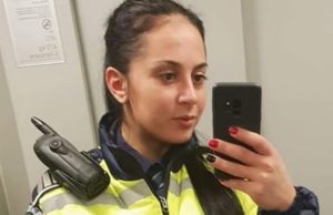 O tânără polițistă amenință: „Veţi fi tâlhăriţi şi jefuiţi”