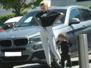 AM FOTOGRAFIAT-O PE MAMA COPIILOR LUI CIPRIAN MARICA ÎN TIMP CE…