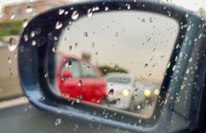 Cod portocaliu de vreme rea. Grindină și descărcări electrice în zeci de localități