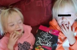 Dublă tragedie: Au murit ținându-se de mână. În tot acest timp, mama lor încerca disperată să le salveze