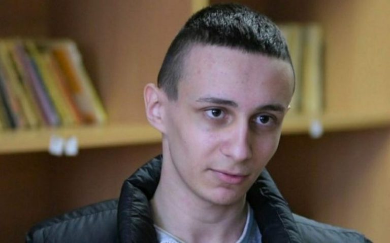 Arestare în cazul crimei mafiote de la Bacău. Un fost membru al Legiunii Străine, reținut la Paris pentru că a împușcat în cap un hacker