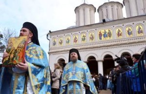 Cum vor fi organizate slujbele în biserici după 15 mai. Parohiile din străinătate au primit deja reguli stricte