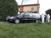 Româncă din Italia și bătrânul pe care îl îngrijea, găsiți morți în casă