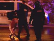 Război între două clanuri rivale, la Ploiești. Două familii s-au luat la bătaie cu răngi și băte, au intervenit mascații