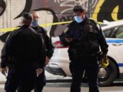 Caz înfiorător: un bărbat este acuzat că și-a înjunghiat fiica de 6 ani, apoi le-a spus polițiștilor că au fost atacați de hoți