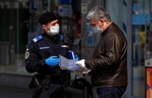 Declarația pe propria răspundere a fost reactualizată, după ce românii au sesizat lipsa unui motiv întemeiat