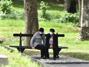 Parcurile din Craiova au fost închise, la doar câteva ore după ce au fost deschise. Decizia a stârnit revolta oamenilor