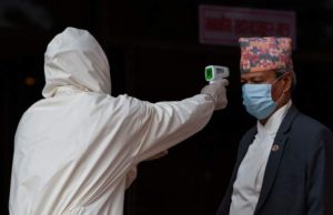 Acuzaţii grave la adresa autorităţilor: „Se dau bani să se scrie că unii au murit de COVID”