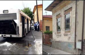 Două autobuze au luat foc lângă casa unui craiovean, în mai puțin de 6 luni