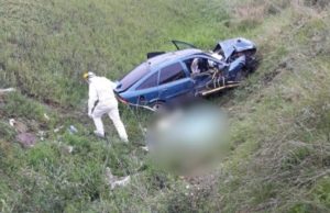 Accident grav în Olt, o tânără de 19 ani a murit pe loc. Șoferul s-a izbit cu mașina de un cap de pod