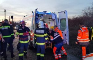 Un tânăr de 18 ani din Ploiești a murit călcat de tren. Băiatul s-ar fi aruncat în fața locomotivei