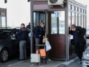 Românii care se întorc în țară nu scapă de izolare la domiciliu nici după 1 iunie. Care sunt excepțiile