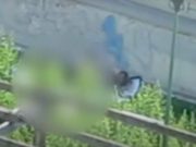 Doi români filmați când fac amor lângă locul de joacă, la Torino: „Un cuplu pe jumătate gol, în acțiune!” – Video