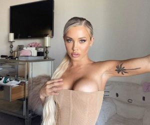 tammy-hembrow-cea-mai-dorita-femeie-din-lume-a-facut-senzatie-intr-un-bikini-crosetat_6