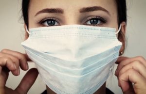 O tânără din Cluj s-a vindecat de coronavirus: ‘Cele mai cumplite dureri de gât din viața mea’