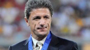 vor-fi-legume-dupa-doua-saptamani-gica-popescu-a-luat-foc-si-sterge-pe-jos-cu-decizia-de-a-se-relua-liga_size8