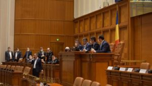 NDE3YjdjNjM2NDE4NzAyNzRjZjM2YWEzZTk4.thumb