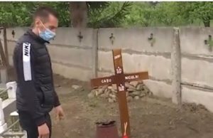 Un bărbat a fost înmormântat de o altă familie, după o încurcătură la morga din Câmpulung Moldovenesc