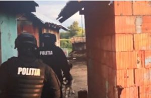 Membrii unei familii din Maramureș sunt acuzați că răpeau oameni, îi sechestrau şi îi obligau să muncească