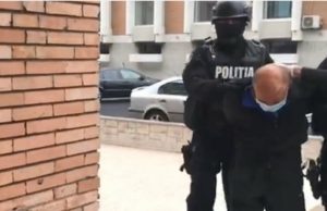 Filmul tragediei din Mehedinți: O fată de 17 ani a fost incendiată de un criminal eliberat condiționat