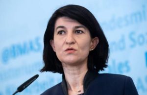 Ministrul Muncii, mesaj despre pensiile românilor din străinătate: „Vine curând ziua în care nu vor mai aștepta cu anii”