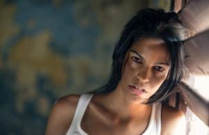 Tânără din Buzău urmărită, prinsă pe drum şi batjocorită de doi tineri, le-a dat răsplata chiar în acea noapte