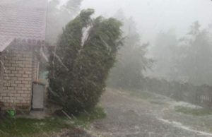 Cod portocaliu de furtuni și grindină în aproape toată țara. Avertizarea ANM intră în vigoare în scurt timp