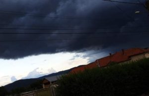 Cod galben de fenomene meteo extreme în toată țara, valabil 24 de ore