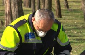 Un tânăr de 18 ani, din Vaslui, a ucis cu coasa un băiat de 19 ani pentru dragostea unei fete