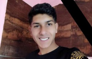 Narcis, băiatul de 19 ani ucis cu coasa, muncea în Spania pentru casa lui. Cu banii de fundație, familia i-a cumpărat sicriu