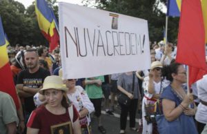 Raed Arafat, mesaj pentru cei care au protestat în Piața Victoriei și neagă exista virusului: „Îi aşteptăm la spital”