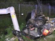 Accident mortal la Cluj. Un copil de 7 ani a murit, după ce mașina în care se afla a lovit un autoturism și un stâlp de beton