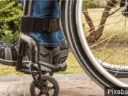 Drama cumplită a unui arădean. A ajuns la spital pe picioarele sale, dar a plecat în scaun cu rotile!