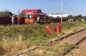 Copil de 12 ani, ucis de tren când încerca să traverseze șinele cu o roabă, la Cătămărăști Deal